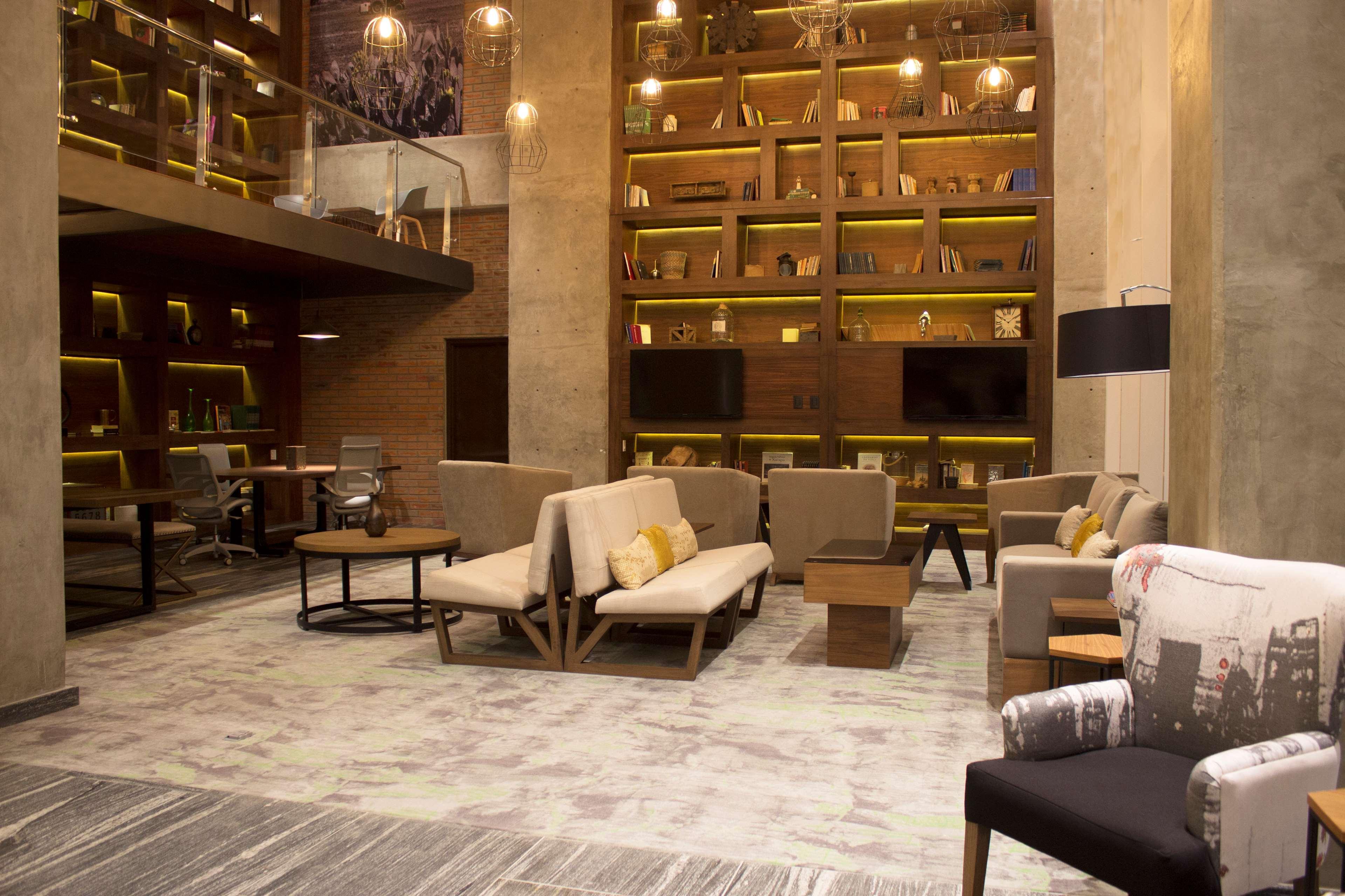 Fiesta Inn Suites Aeropuerto Del Bajio Silao Eksteriør bilde