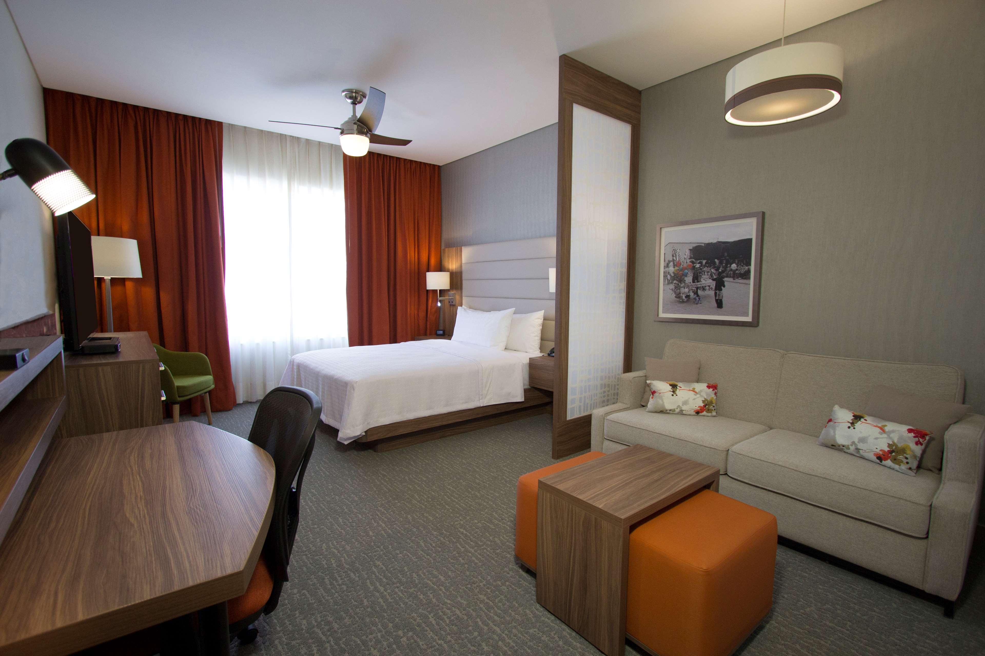 Fiesta Inn Suites Aeropuerto Del Bajio Silao Eksteriør bilde