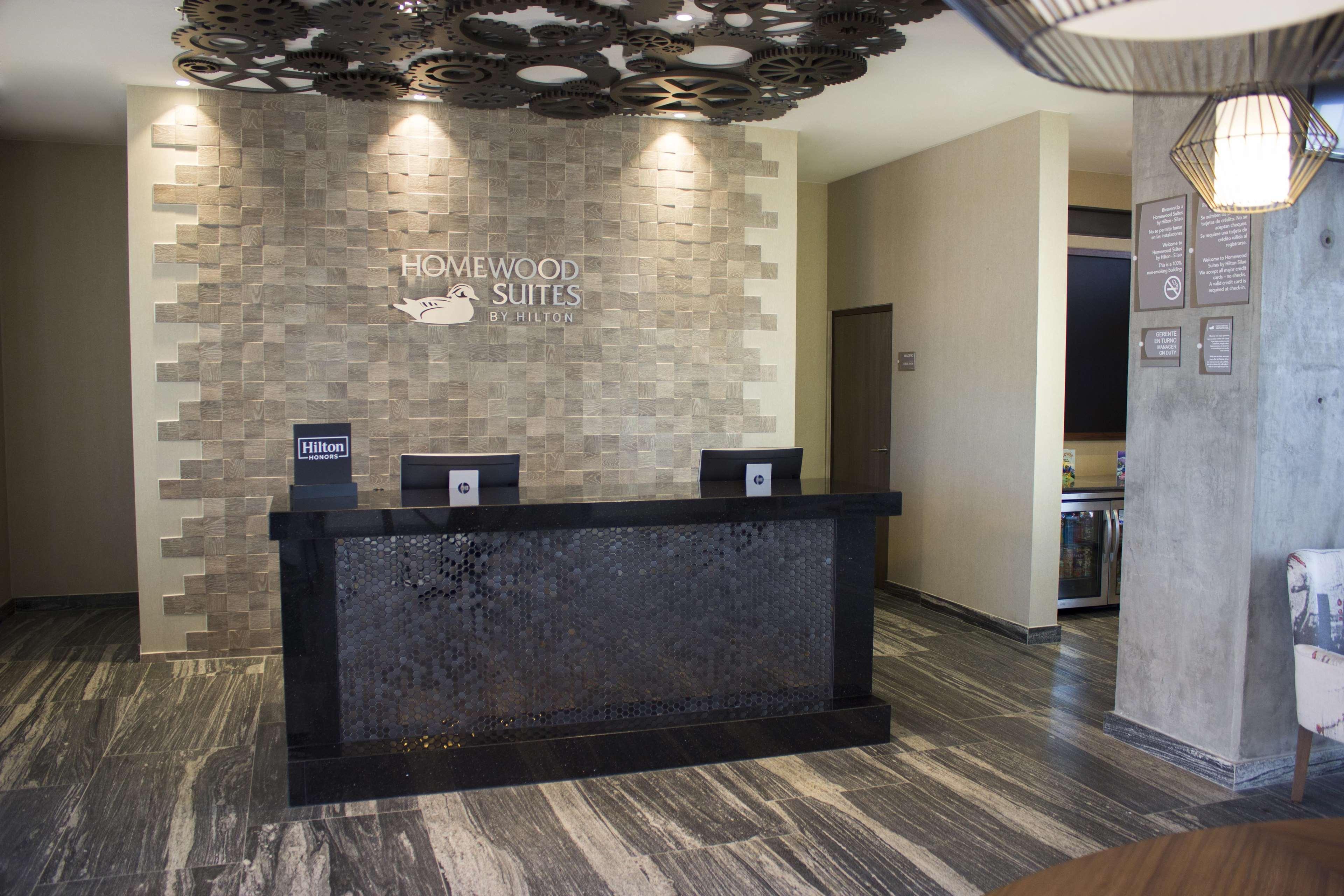 Fiesta Inn Suites Aeropuerto Del Bajio Silao Eksteriør bilde